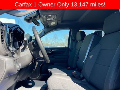 Used 2024 Chevrolet Silverado 1500 LT w/ Z71 Off-Road Package image 9