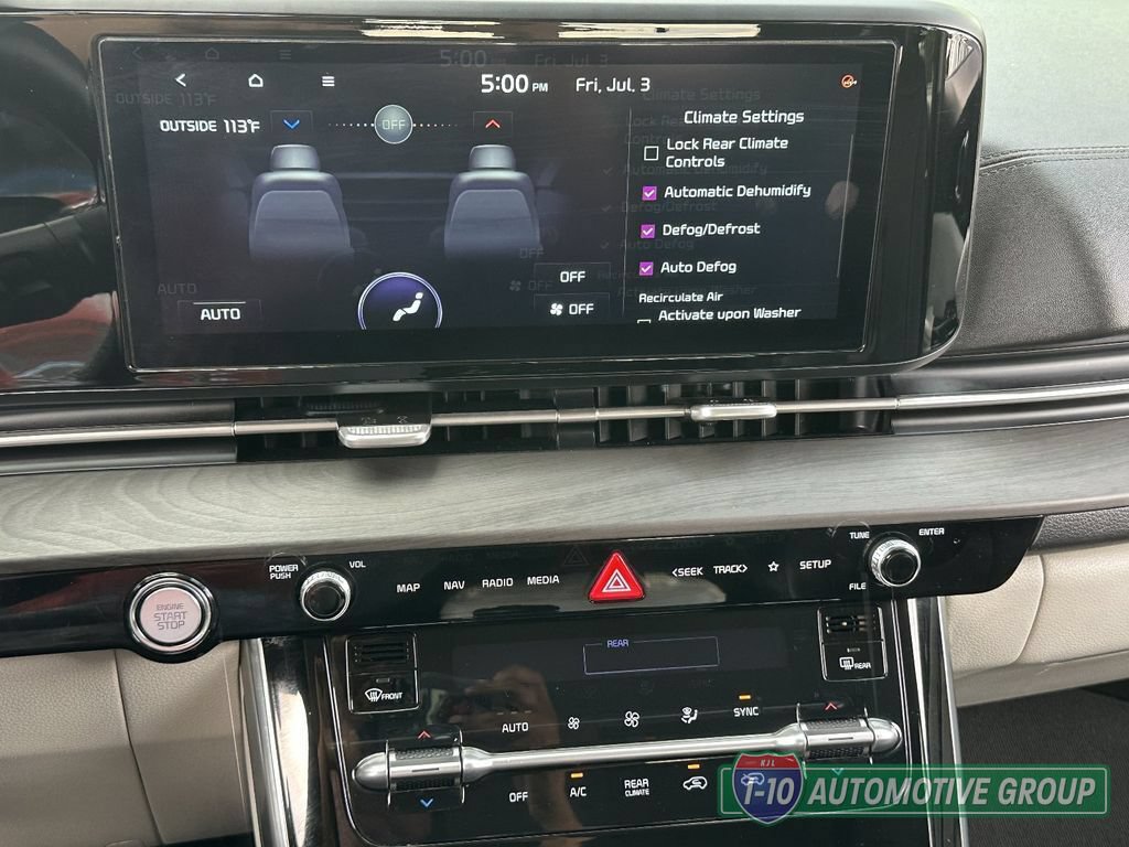 Used 2022 Kia Carnival EX FWD image 28