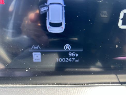 Used 2023 Kia Telluride S FWD image 22