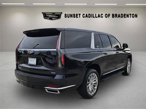 Certified 2023 Cadillac Escalade ESV Premium Luxury image 7