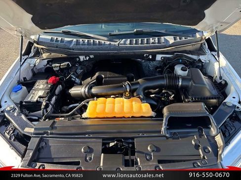 Used 2018 Ford F150 XLT w/ Equipment Group 302A Luxury AWD/4WD image 12