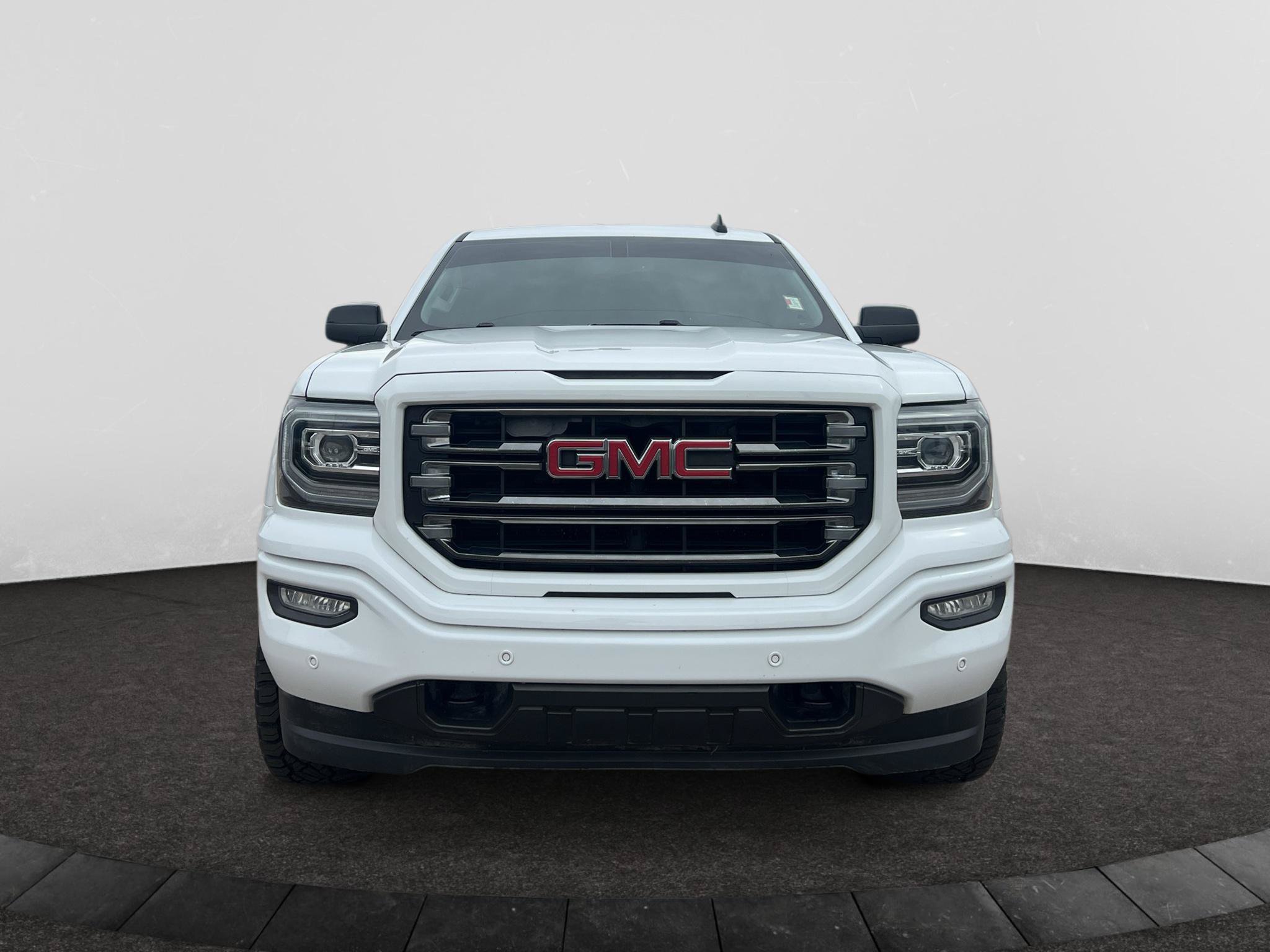 Used 2017 GMC Sierra 1500 SLT AWD/4WD image 3