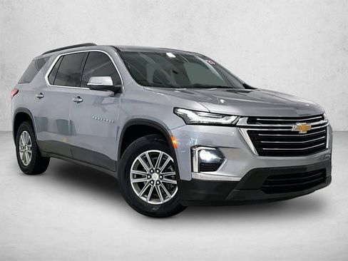 Used 2023 Chevrolet Traverse LT FWD image 12