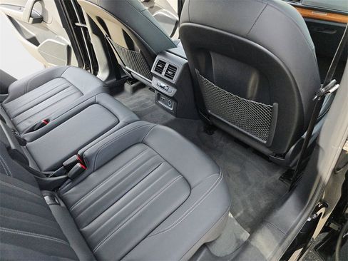 Used 2023 Audi Q5 2.0T Premium w/ Convenience Package image 13