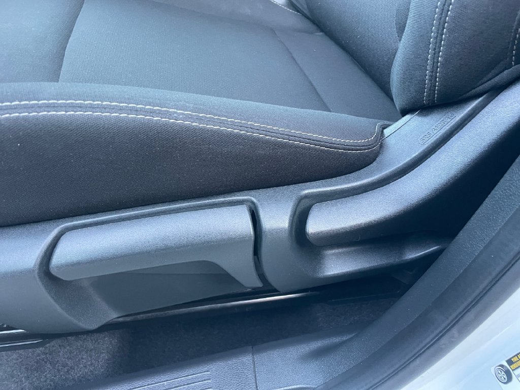 Used 2023 Nissan Rogue S AWD/4WD image 21