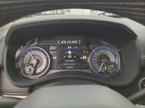 Used 2020 RAM 3500 Limited image 26