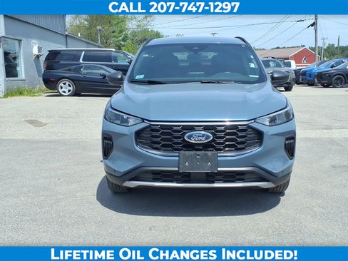 Used 2025 Ford Escape ST-Line AWD/4WD image 2