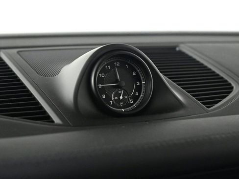 Used 2022 Porsche Macan S image 22