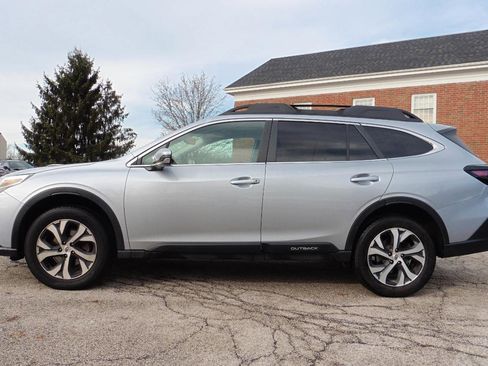 Used 2021 Subaru Outback Limited image 16