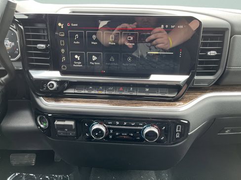 New 2026 GMC Sierra 1500 SLE w/ Preferred Package image 24