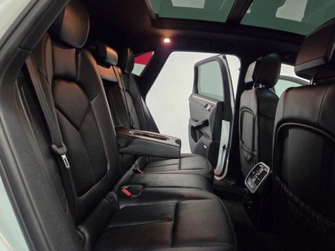 Used 2016 Porsche Macan S image 64