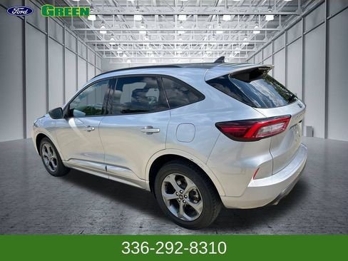 Used 2024 Ford Escape ST-Line AWD/4WD image 3