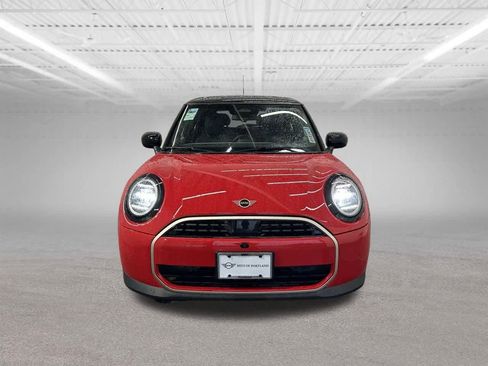 Certified 2025 MINI Cooper 2-Door Hardtop image 7