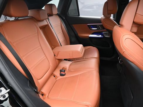Used 2023 Mercedes-Benz GLC 300 4MATIC w/ Exclusive Trim Package image 29