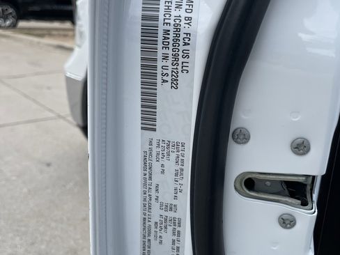 Used 2024 RAM 1500 Classic SLT image 26