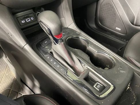 Used 2023 Chevrolet Equinox RS w/ RS Leather Package AWD/4WD image 9