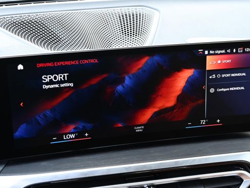 Certified 2024 BMW 330i Sedan w/ M Sport Package image 31