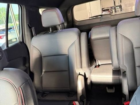 Used 2026 Chevrolet Traverse Z71 w/ Enhanced Driving Package AWD/4WD image 14