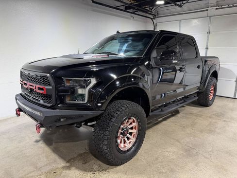 Used 2019 Ford F150 Raptor w/ Equipment Group 802A Luxury AWD/4WD image 3