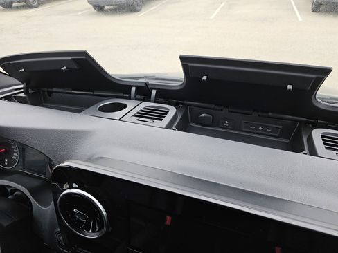 New 2025 Mercedes-Benz Sprinter 2500 image 29