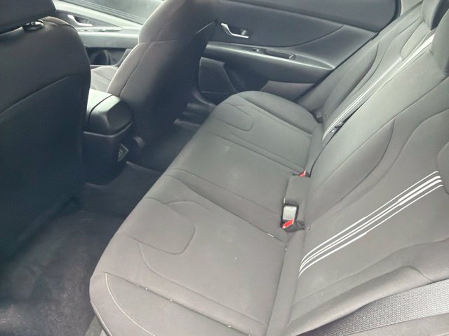 Used 2024 Hyundai Elantra SEL FWD image 25