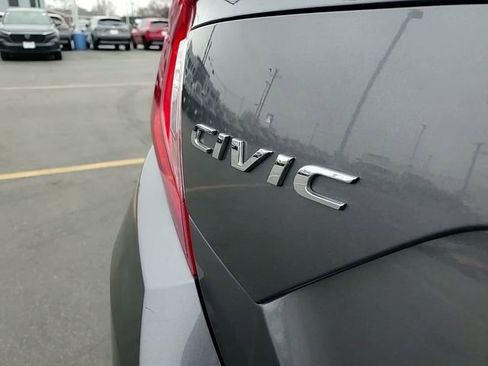 Used 2017 Honda Civic EX image 7