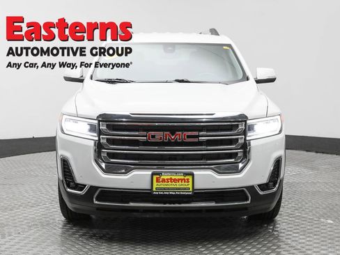 Used 2023 GMC Acadia SLT image 2