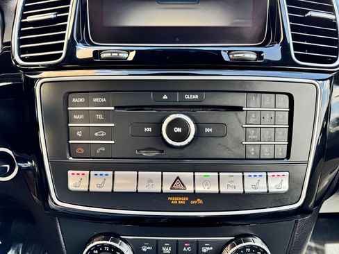 Used 2017 Mercedes-Benz GLS 550 4MATIC w/ Driver Assistance Package image 30