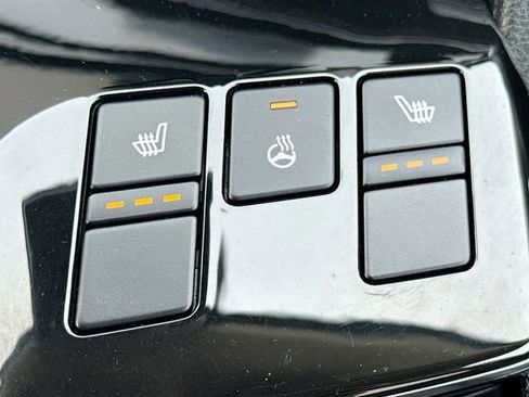 Certified 2023 Kia Sportage EX image 23