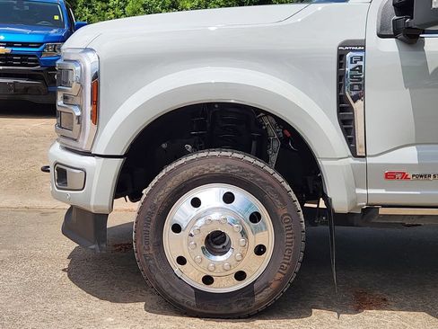 Used 2026 Ford F450 Platinum w/ Platinum Plus Package AWD/4WD image 8