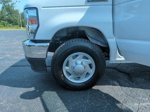 New 2025 Ford E-350 and Econoline 350 Super Duty w/ Power Equipment Group image 17