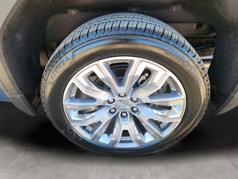 New 2025 GMC Sierra 1500 Denali w/ Denali Reserve Package image 9