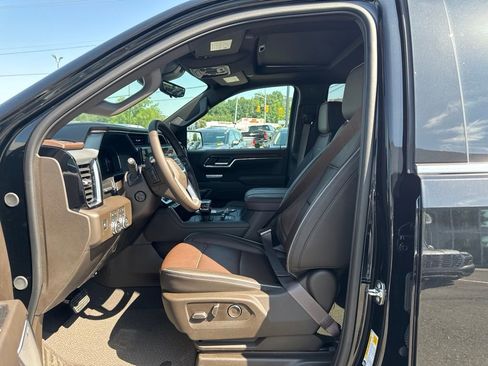 New 2026 GMC Sierra 1500 Denali w/ Denali Reserve Package AWD/4WD image 15