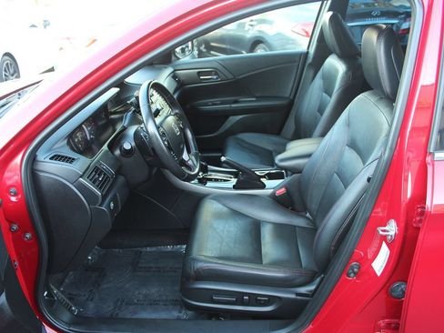 Used 2017 Honda Accord Sport Special Edition image 18