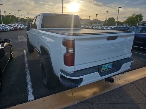 Used 2020 Chevrolet Silverado 2500 High Country w/ Technology Package AWD/4WD image 10