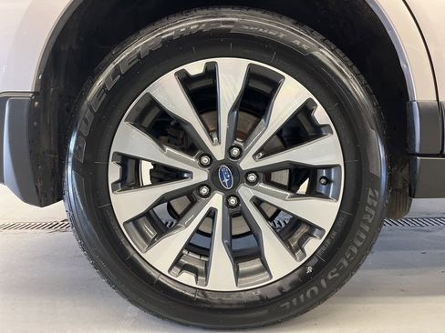 Used 2017 Subaru Outback 2.5i Limited image 37
