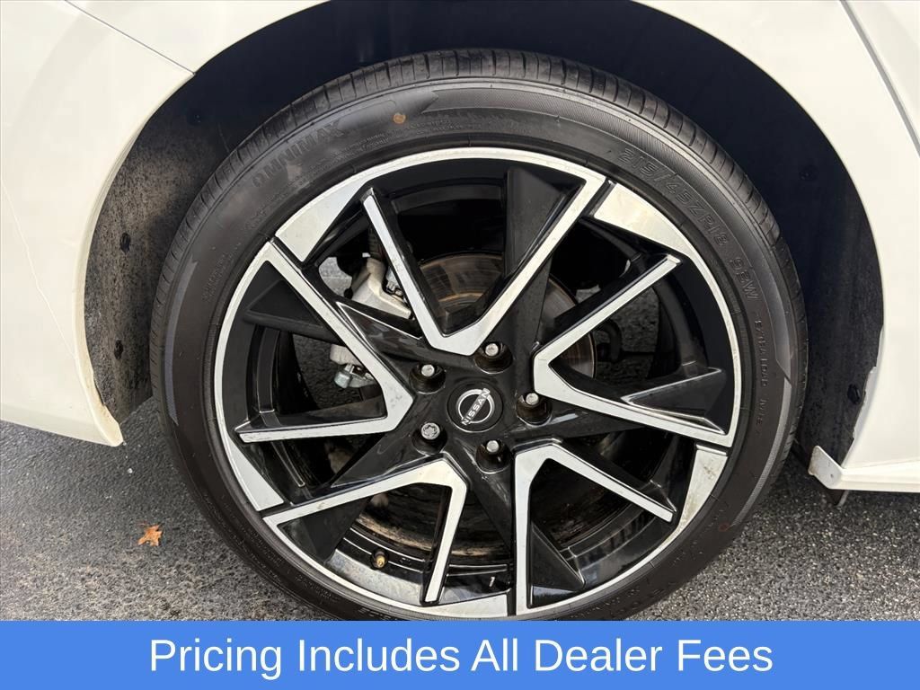 Used 2024 Nissan Sentra SR FWD image 25