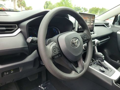 Used 2024 Toyota RAV4 AWD Hybrid image 17