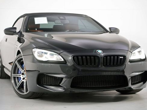 Used 2017 BMW M6 Convertible image 2