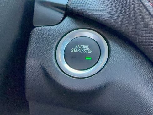Certified 2024 Chevrolet Equinox RS FWD image 20