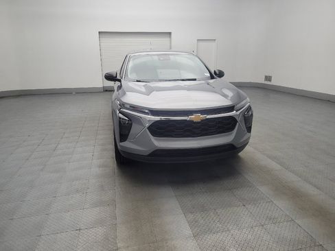 Used 2024 Chevrolet Trax LS image 14