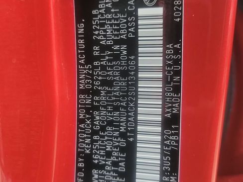 Used 2025 Toyota Camry SE w/ Convenience Package FWD image 37