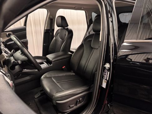 Used 2023 Kia Sorento S w/ Panoramic Sunroof Package AWD/4WD image 34
