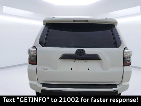 Used 2022 Toyota 4Runner TRD Off-Road Premium AWD/4WD image 3