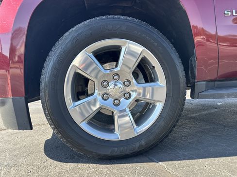 Used 2018 Chevrolet Suburban LT image 12
