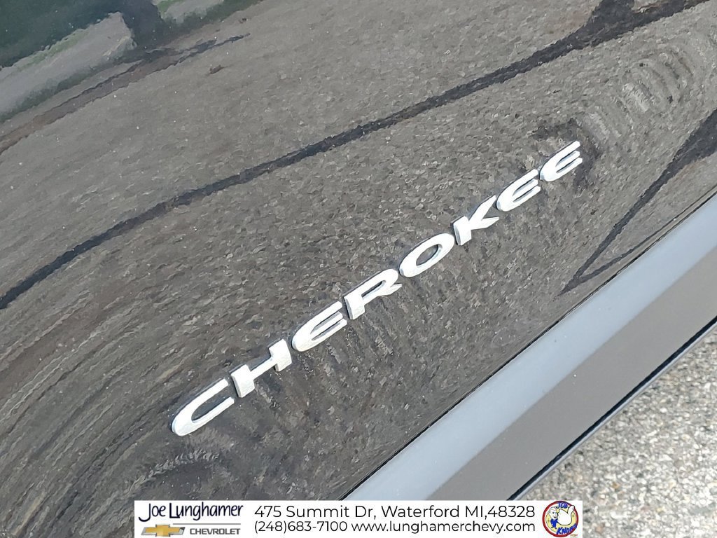 Used 2020 Jeep Cherokee Limited AWD/4WD image 31