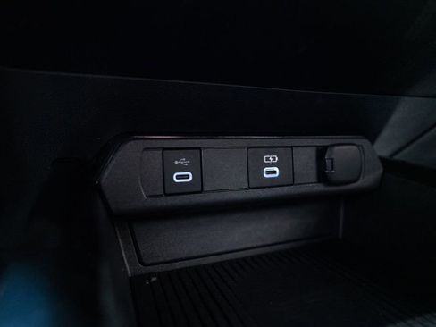 Used 2024 Toyota Prius LE image 26