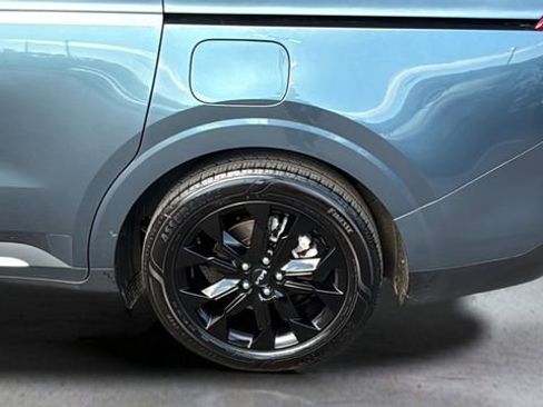 Used 2024 Kia Carnival SX Prestige image 36