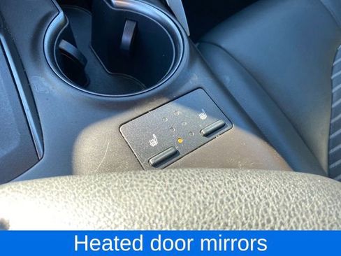 Used 2022 Toyota Camry SE image 11