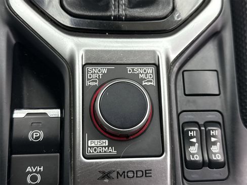 Used 2020 Subaru Forester Limited image 28